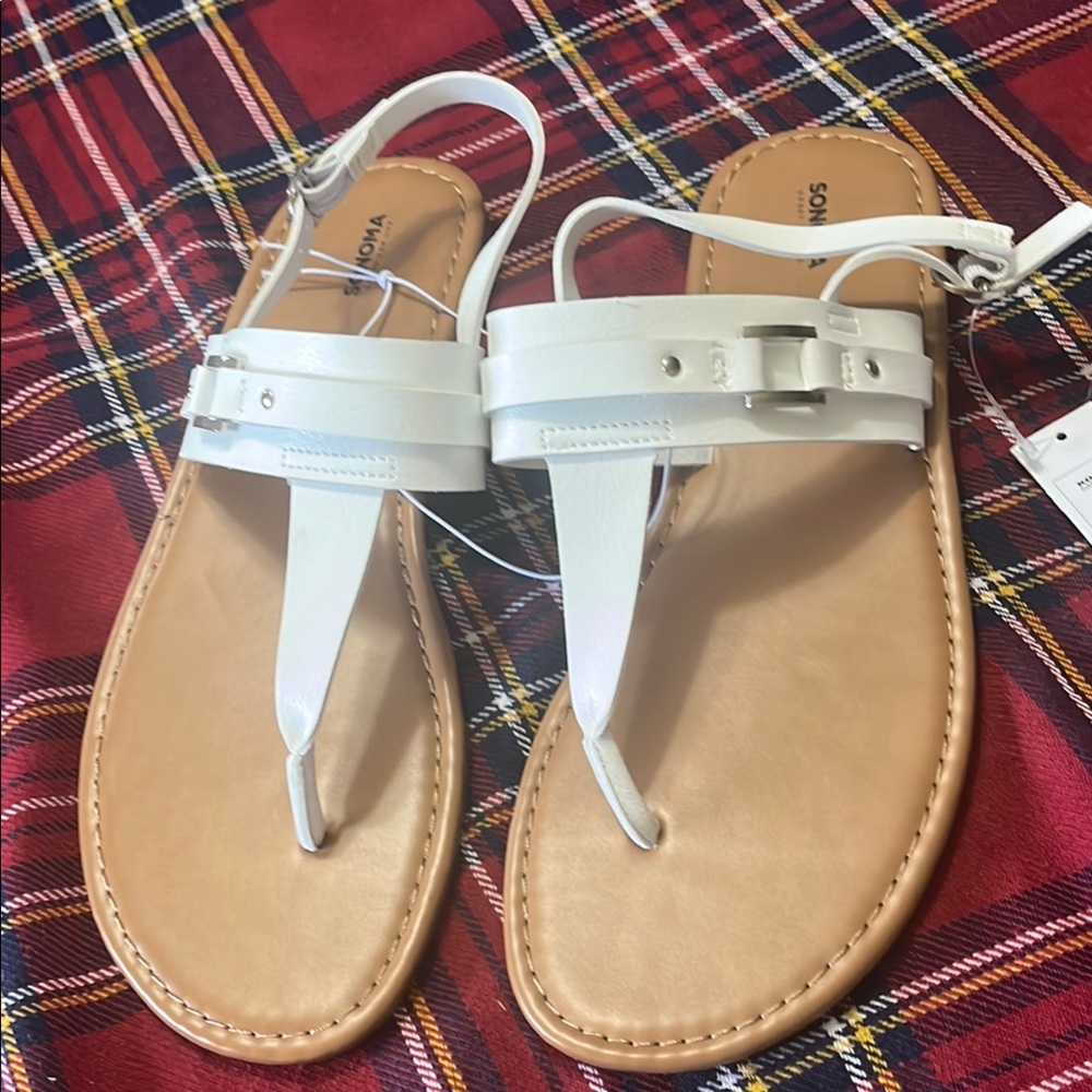 Sonoma White and Tan Thong Sandals with T-Strap